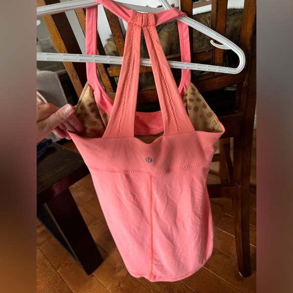 Lululemon Tank Size 6 - Picture 2 of 2